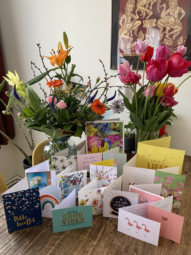 Kaarten en bloemen